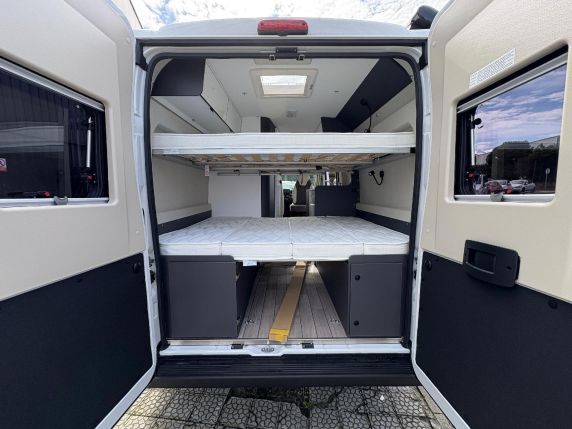 Camper para 4 personas con literas